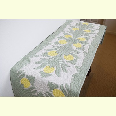 Table/Bed Runner Pineapples-Sage